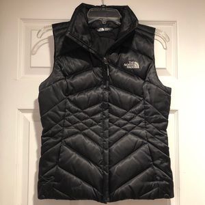 NWOT The North Face Vest